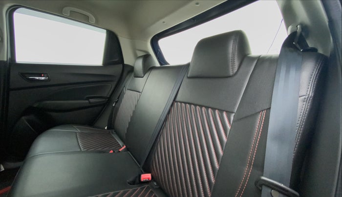 2018 Maruti Swift VXI D, Petrol, Manual, 30,069 km, Right Side Rear Door Cabin