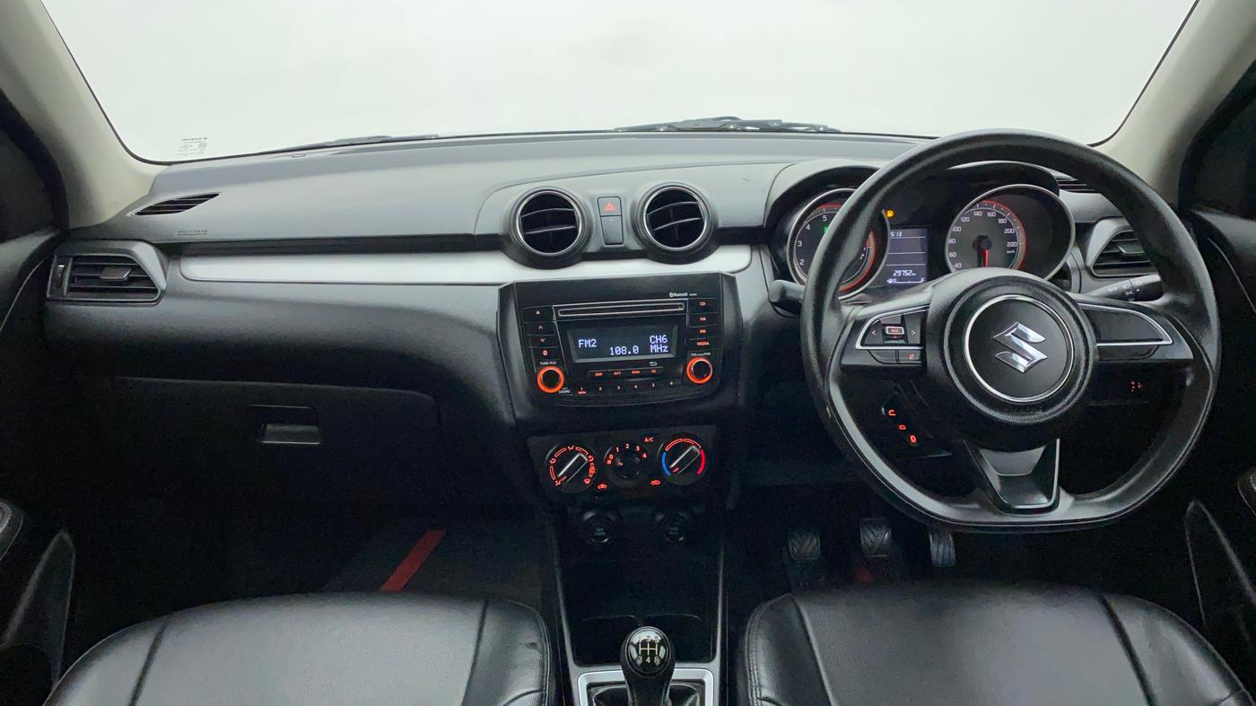 2018 Maruti Swift VXI D, Petrol, Manual, 30,069 km, Dashboard