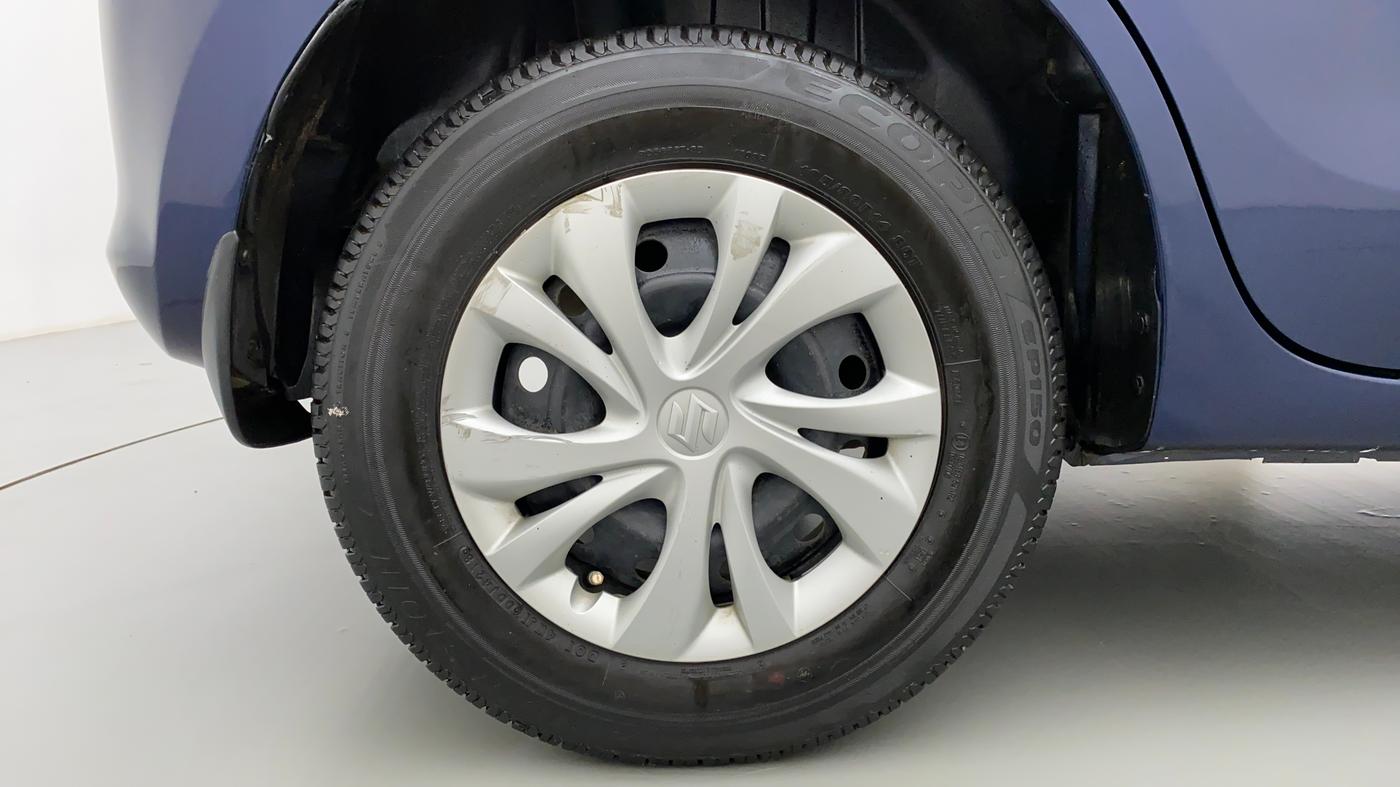 2018 Maruti Swift VXI D, Petrol, Manual, 30,069 km, Right Rear Wheel