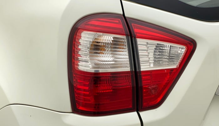 2014 Nissan Terrano XL (P), Petrol, Manual, 56,553 km, Left tail light - Minor damage