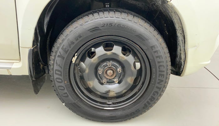 2014 Nissan Terrano XL (P), Petrol, Manual, 56,553 km, Right Front Wheel