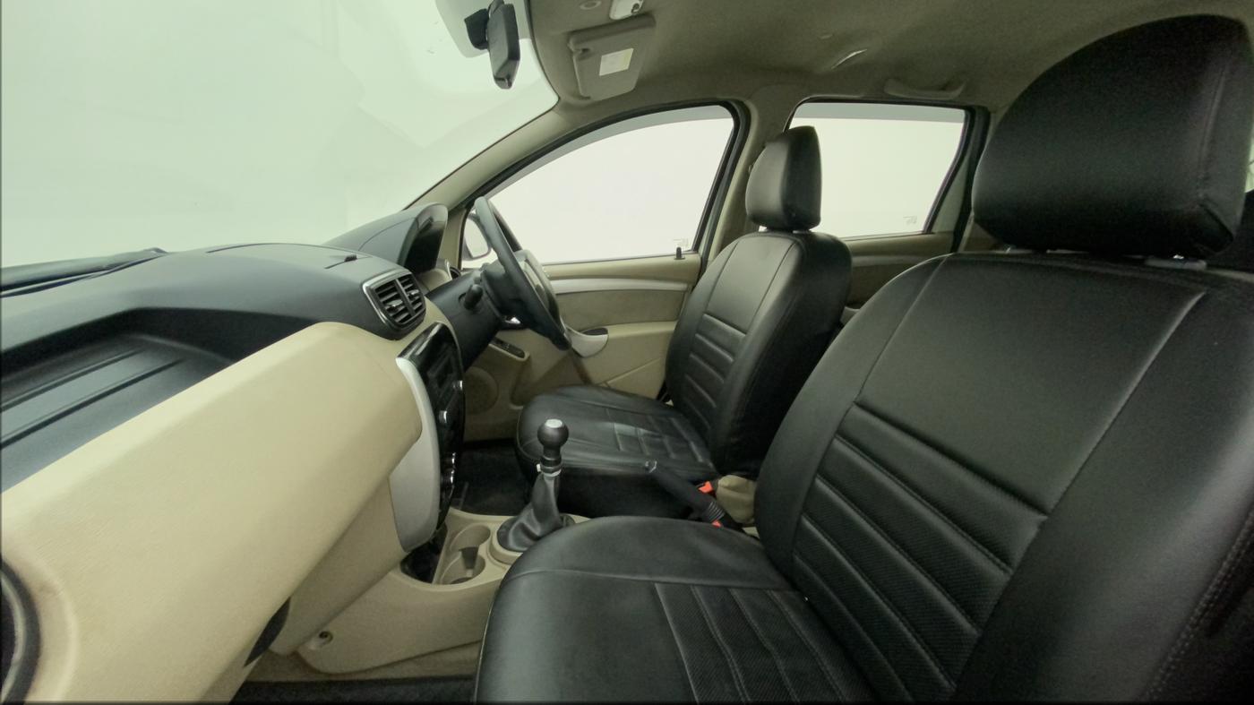 2014 Nissan Terrano XL (P), Petrol, Manual, 56,553 km, Right Side Front Door Cabin