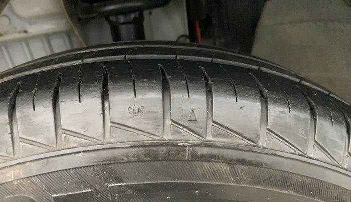 2023 Renault TRIBER RXT, Petrol, Manual, 9,279 km, Left Front Tyre Tread