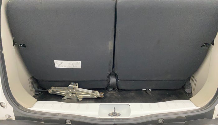 2023 Renault TRIBER RXT, Petrol, Manual, 9,279 km, Boot Inside