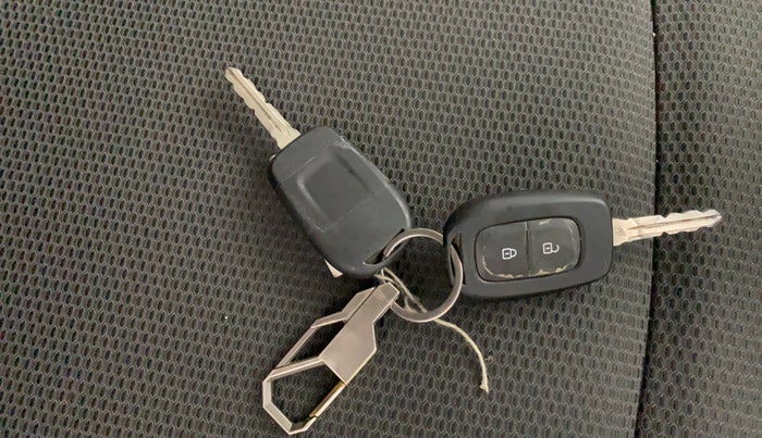 2023 Renault TRIBER RXT, Petrol, Manual, 9,279 km, Key Close Up