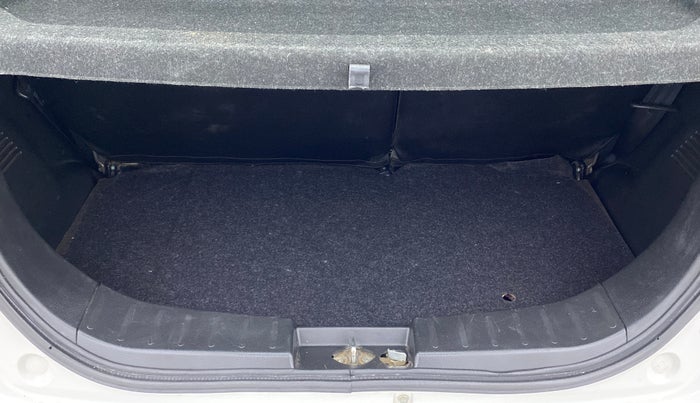 2018 Maruti Wagon R 1.0 VXI, Petrol, Manual, 35,801 km, Boot Inside