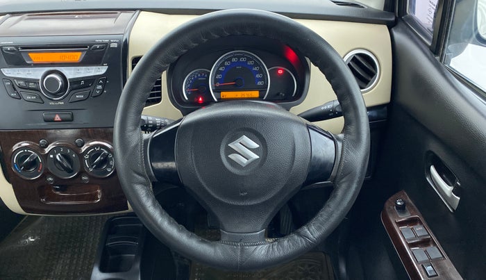 2018 Maruti Wagon R 1.0 VXI, Petrol, Manual, 35,801 km, Steering Wheel Close Up