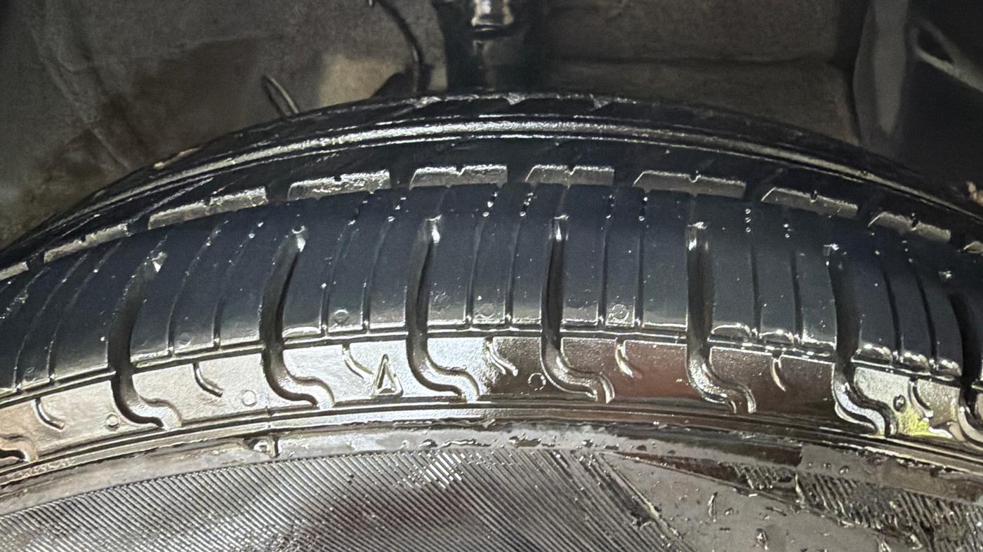 2022 Hyundai AURA S 1.2 CNG, CNG, Manual, 73,026 km, Right Front Tyre Tread