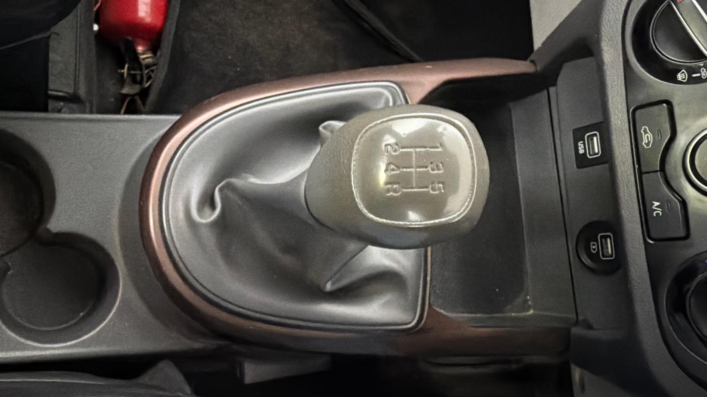 2022 Hyundai AURA S 1.2 CNG, CNG, Manual, 73,026 km, Gear Lever