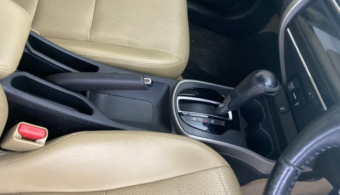 2017 Honda City 1.5L I-VTEC VX CVT, Petrol, Automatic, 38,957 km, Gear Lever