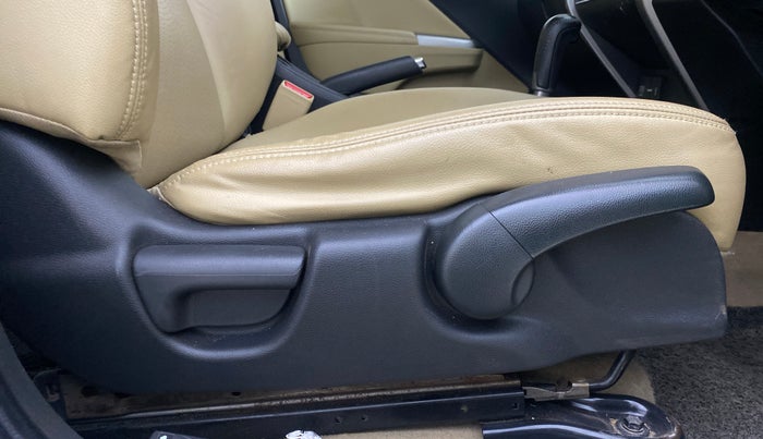 2017 Honda City 1.5L I-VTEC VX CVT, Petrol, Automatic, 38,957 km, Driver Side Adjustment Panel