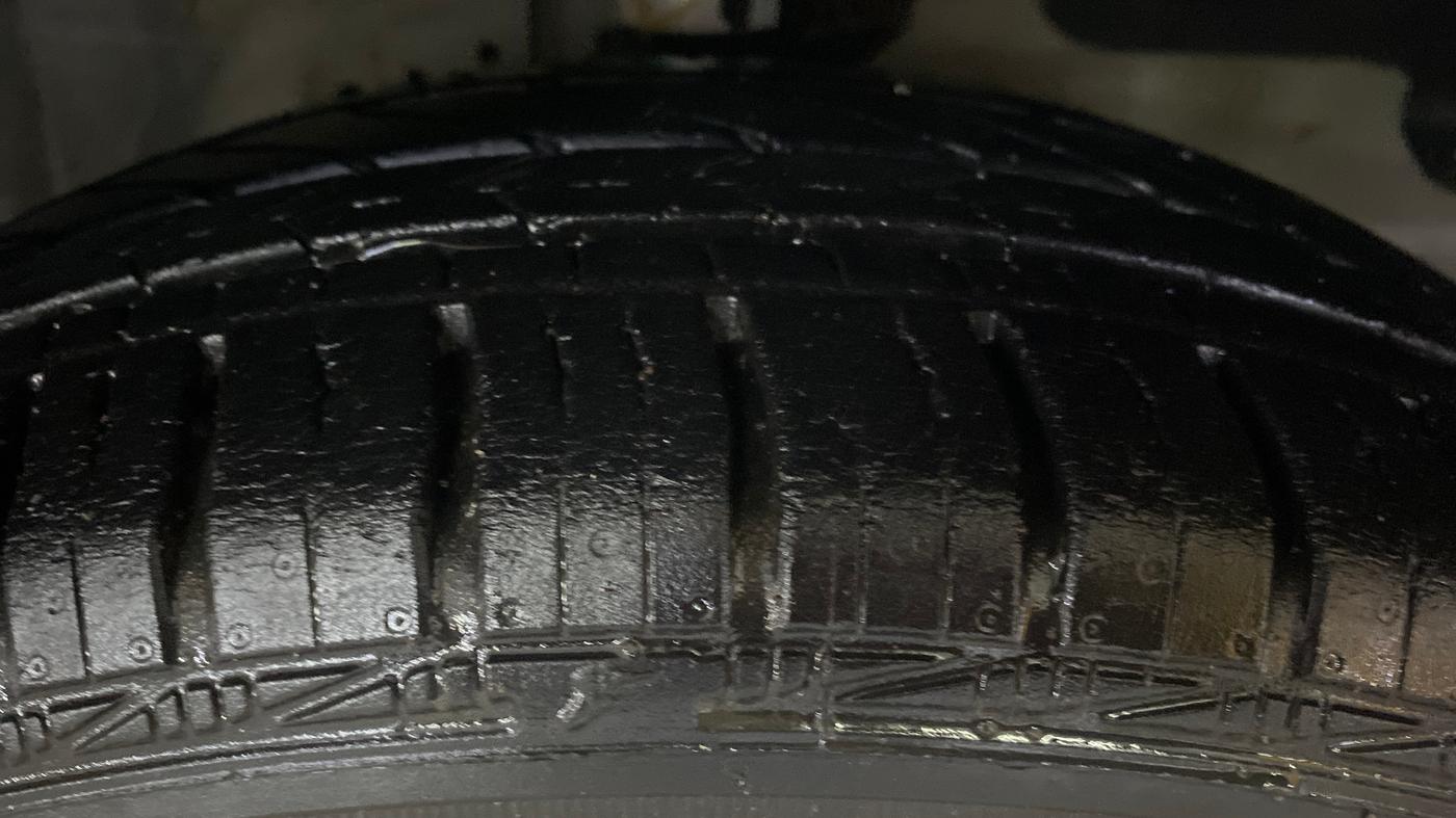 2018 Honda Brio E MT, Petrol, Manual, 47,939 km, Right Front Tyre Tread