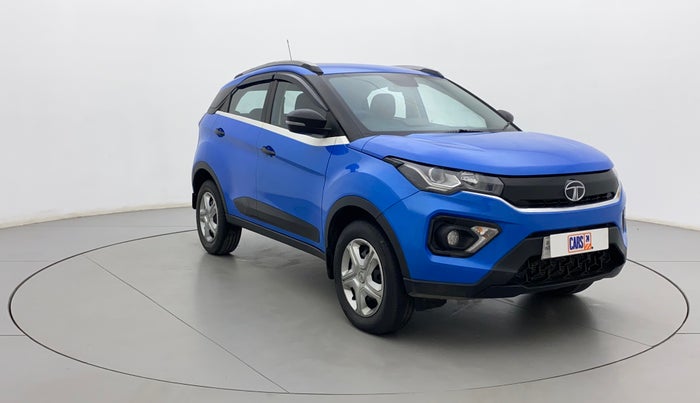 2021 Tata NEXON XMA SUNROOF PETROL, Petrol, Automatic, 31,226 km, Right Front Diagonal