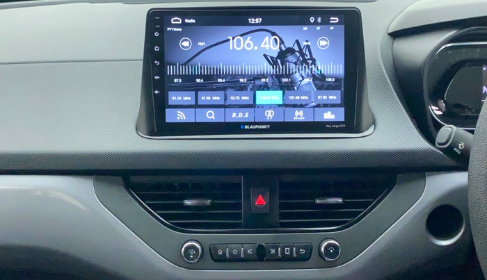 2021 Tata NEXON XMA SUNROOF PETROL, Petrol, Automatic, 31,226 km, Infotainment System