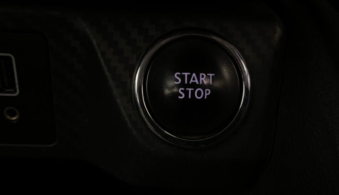 2019 Nissan Kicks XV PREMIUM O DUAL TONE DIESEL, Diesel, Manual, 1,04,656 km, Keyless Start/ Stop Button