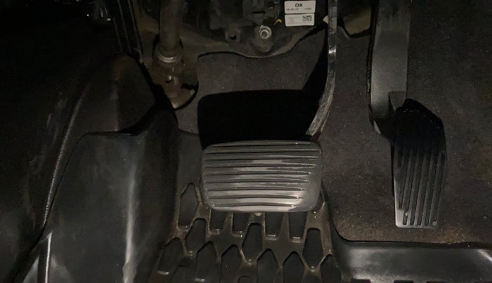 2022 Jeep Compass MODEL S (O) DIESEL 4X4 AT, Diesel, Automatic, 65,823 km, Pedals