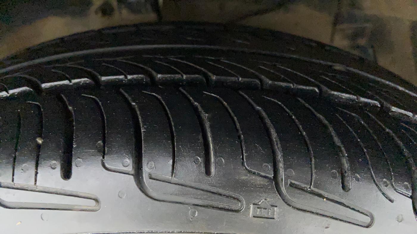 2019 Maruti Ciaz DELTA 1.5 SHVS MT PETROL, Petrol, Manual, 78,358 km, Right Front Tyre Tread
