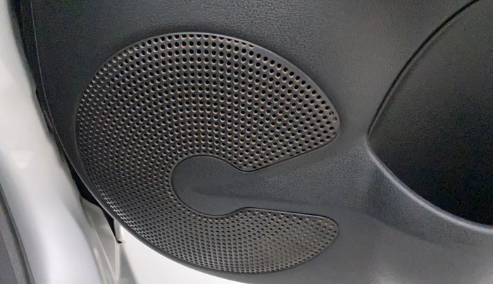 2018 Nissan Micra Active XL, CNG, Manual, 71,558 km, Infotainment system - Front speakers missing / not working