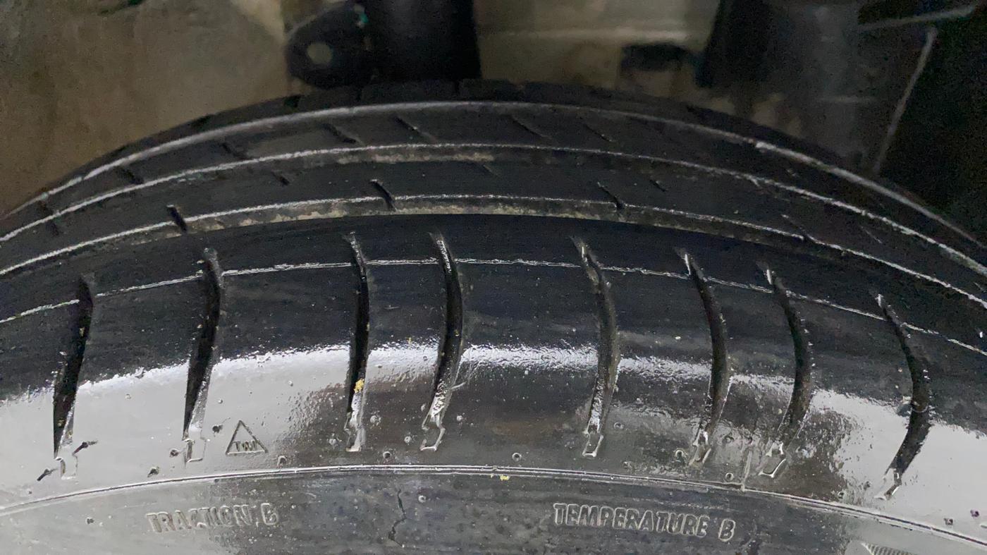 2018 Nissan Micra Active XL, CNG, Manual, 71,558 km, Right Front Tyre Tread