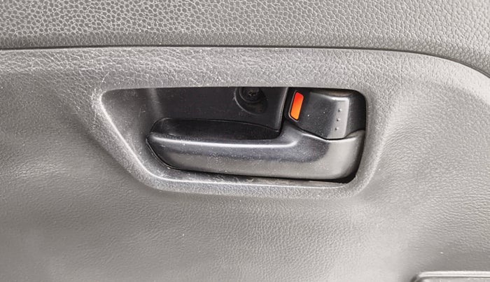 2022 Maruti Alto K10 VXI, Petrol, Manual, 58,272 km, Driver Side Door Panels Control