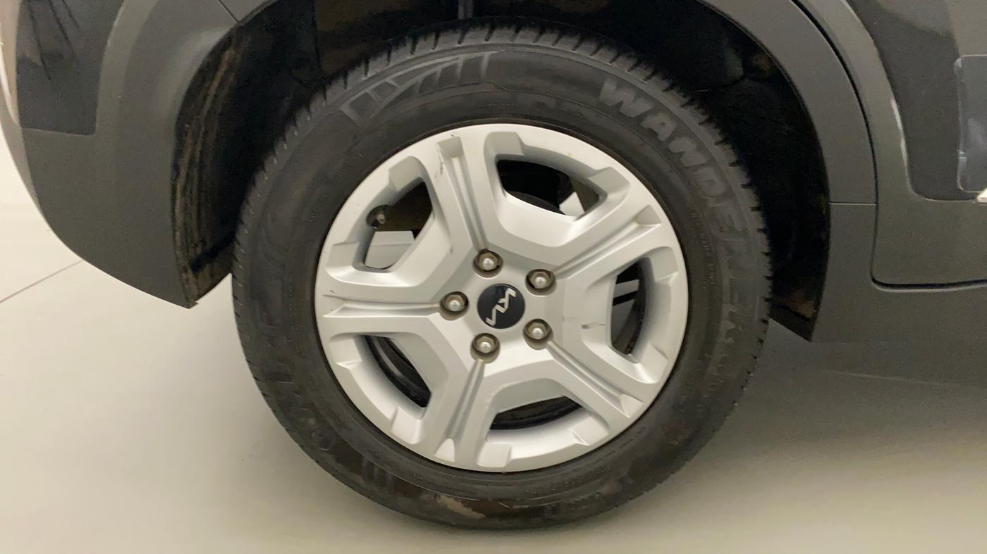 2021 KIA SONET HTK PLUS 1.0 IMT, Petrol, Manual, 11,358 km, Right Rear Wheel