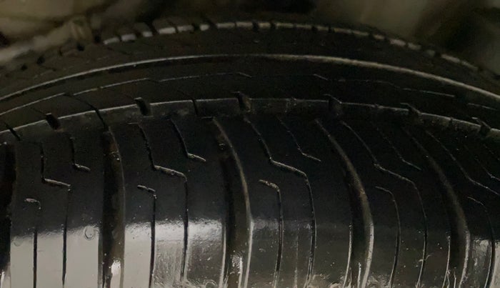 2014 Honda Amaze 1.2L I-VTEC SX, Petrol, Manual, 48,418 km, Left Rear Tyre Tread