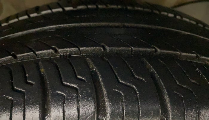 2014 Honda Amaze 1.2L I-VTEC SX, Petrol, Manual, 48,418 km, Right Front Tyre Tread