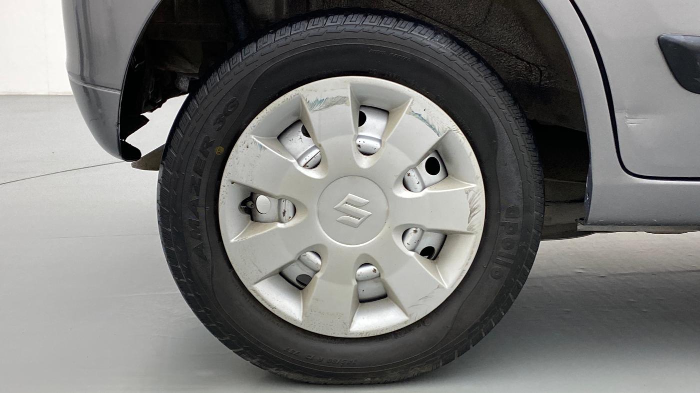 2017 Maruti Wagon R 1.0 LXI CNG, CNG, Manual, 74,124 km, Right Rear Wheel