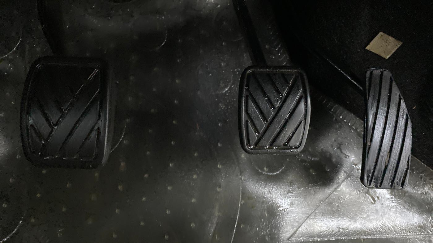 2017 Maruti Wagon R 1.0 LXI CNG, CNG, Manual, 74,124 km, Pedals