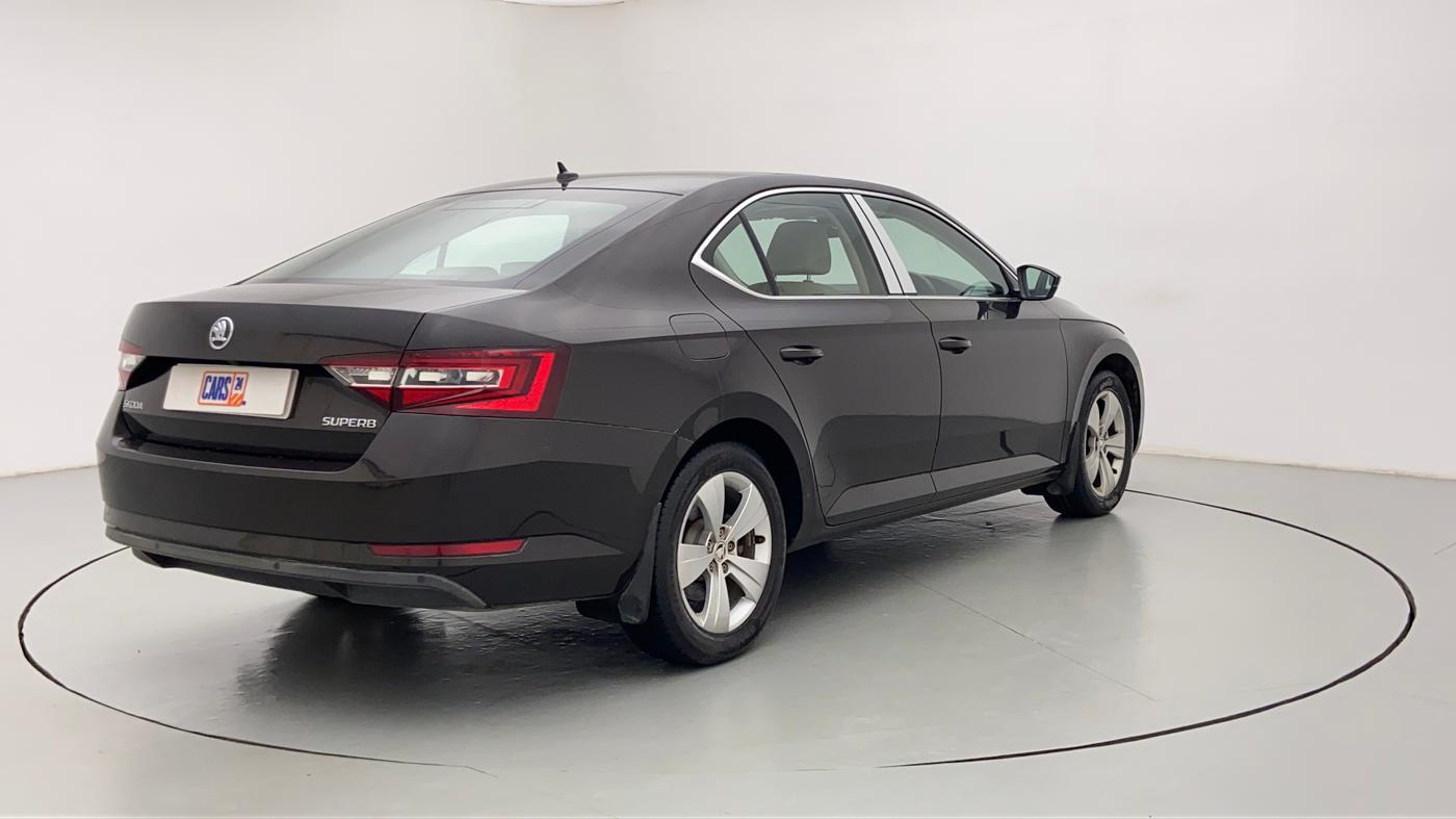 2018 Skoda Superb 1.8 TSI STYLE AT, Petrol, Automatic, 20,330 km, Right Back Diagonal