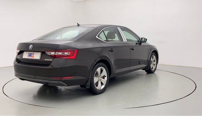 2018 Skoda Superb 1.8 TSI STYLE AT, Petrol, Automatic, 20,330 km, Right Back Diagonal