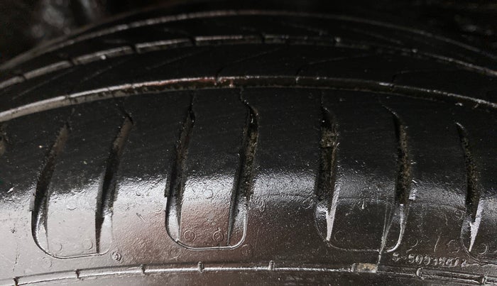 2018 Honda BR-V 1.5L I-VTEC V CVT, Petrol, Automatic, 1,16,428 km, Right Rear Tyre Tread