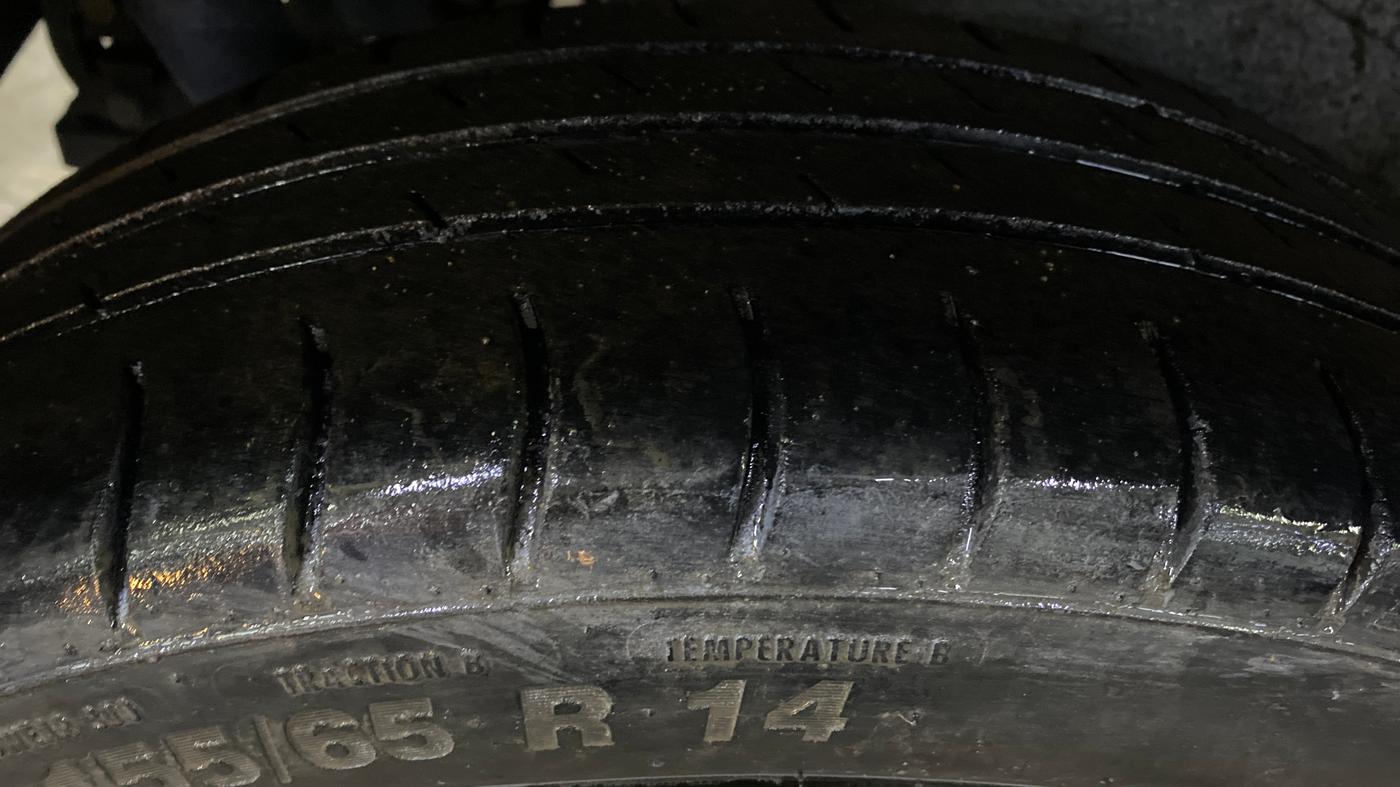 2014 Maruti Wagon R 1.0 VXI, Petrol, Manual, 61,733 km, Right Rear Tyre Tread