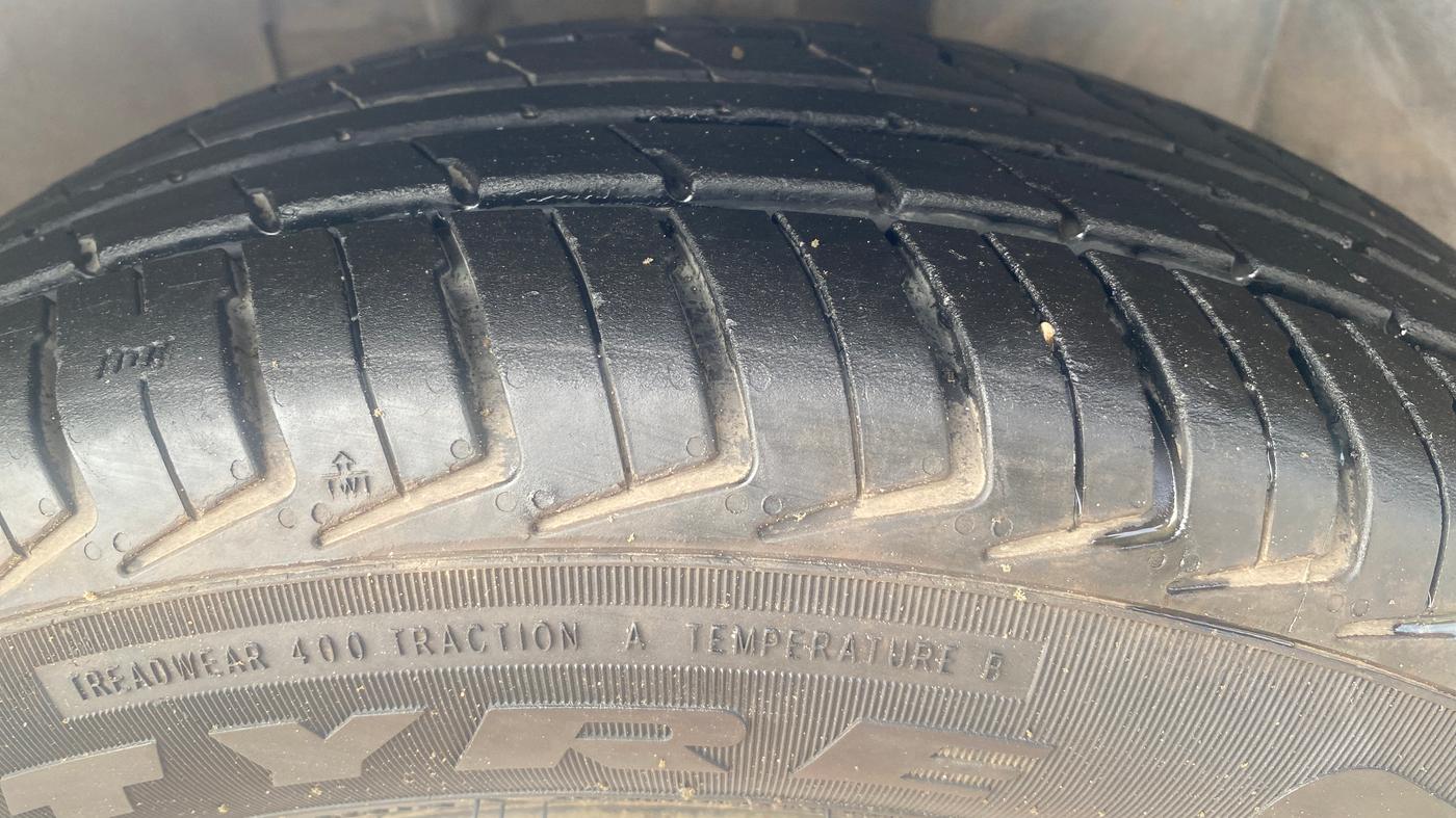 2018 Datsun Redi Go A, Petrol, Manual, 59,981 km, Left Front Tyre Tread
