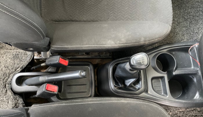 2018 Datsun Redi Go A, Petrol, Manual, 60,014 km, Gear Lever