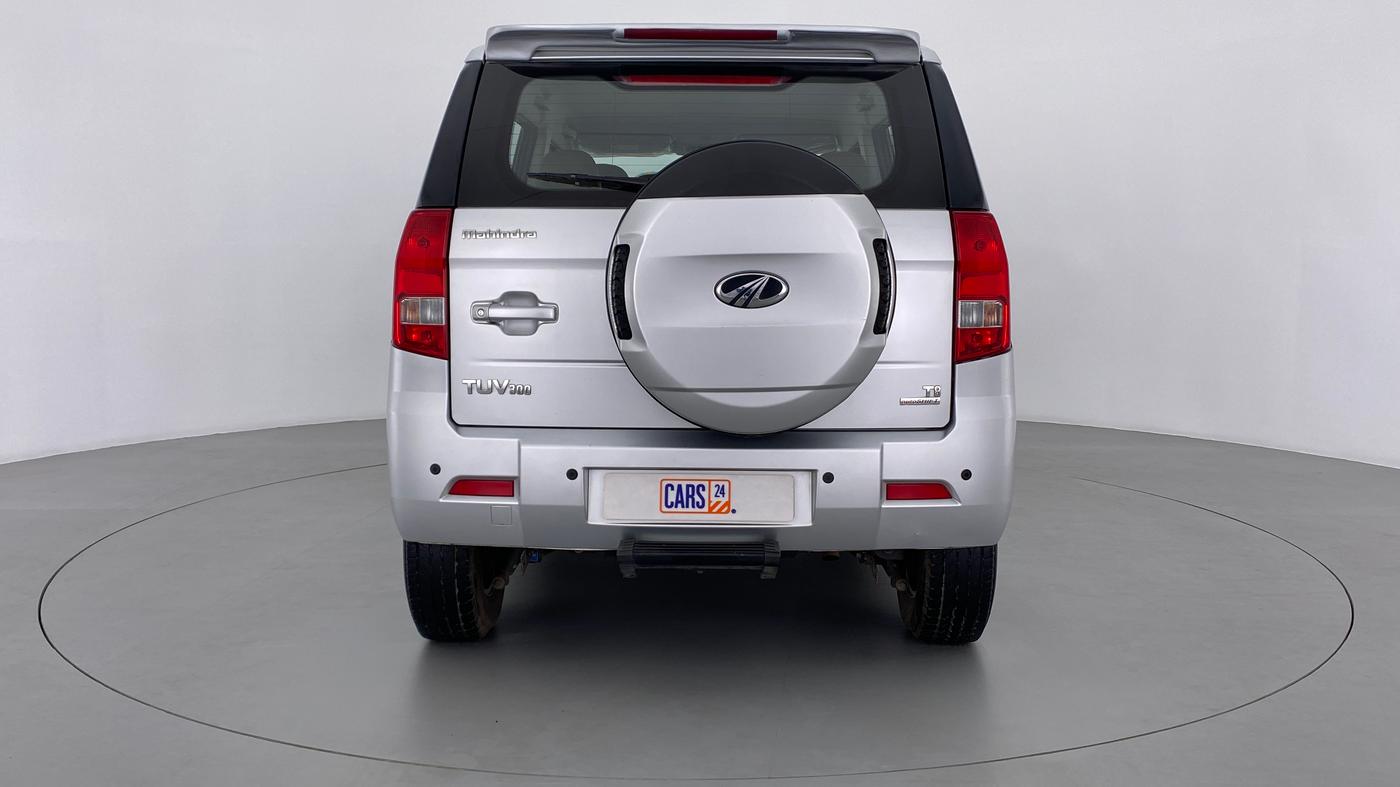 2016 Mahindra TUV300 T8 AT, Diesel, Automatic, 28,576 km, Back/Rear