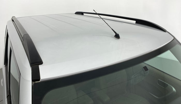 2016 Mahindra TUV300 T8 AT, Diesel, Automatic, 28,576 km, Roof