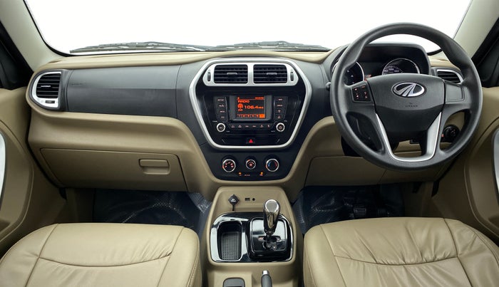 2016 Mahindra TUV300 T8 AT, Diesel, Automatic, 28,576 km, Dashboard