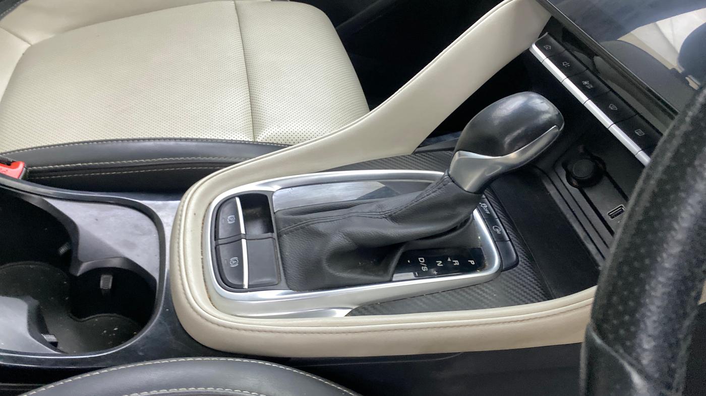 2022 MG ASTOR SHARP 1.5 CVT, Petrol, Automatic, 46,709 km, Gear Lever