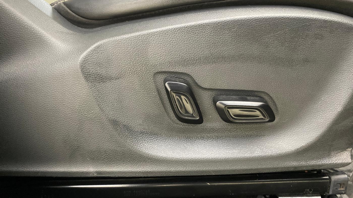 2022 MG ASTOR SHARP 1.5 CVT, Petrol, Automatic, 46,709 km, Driver Side Adjustment Panel