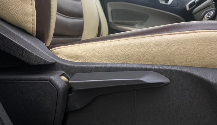 2013 Ford Ecosport TITANIUM 1.5L PETROL AT, Petrol, Automatic, 54,888 km, Driver Side Adjustment Panel