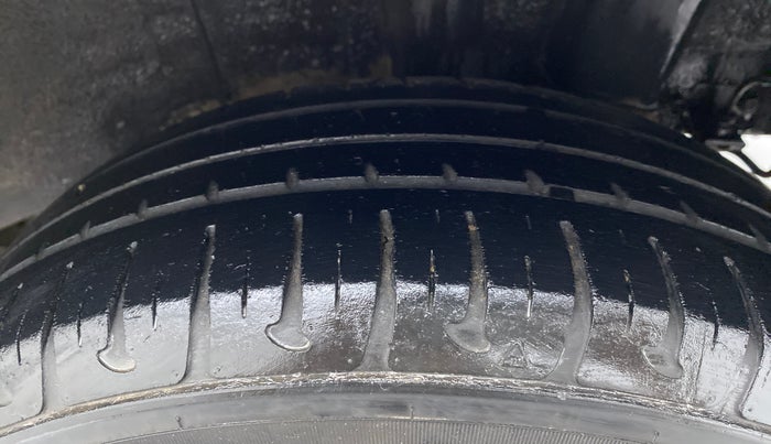 2019 Hyundai Grand i10 SPORTZ 1.2 KAPPA VTVT, CNG, Manual, 79,603 km, Left Rear Tyre Tread