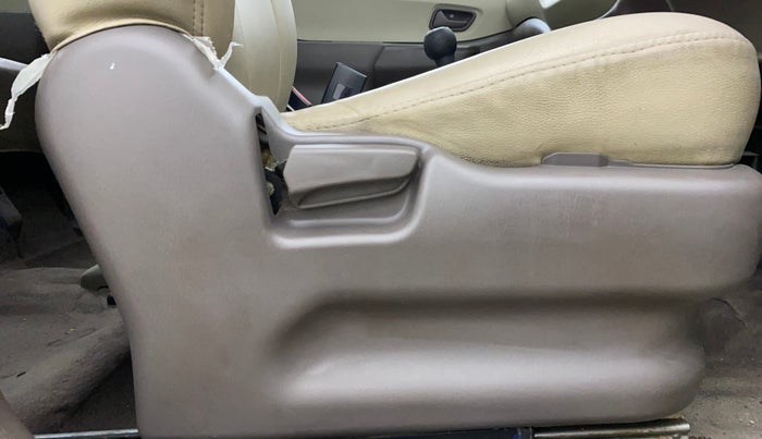 2012 Maruti Zen Estilo LXI, Petrol, Manual, 69,537 km, Driver Side Adjustment Panel