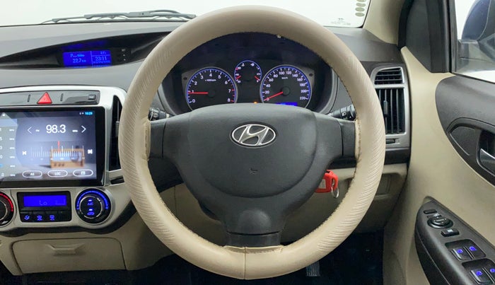 2013 Hyundai i20 MAGNA (O) 1.2, Petrol, Manual, 56,498 km, Steering Wheel Close Up