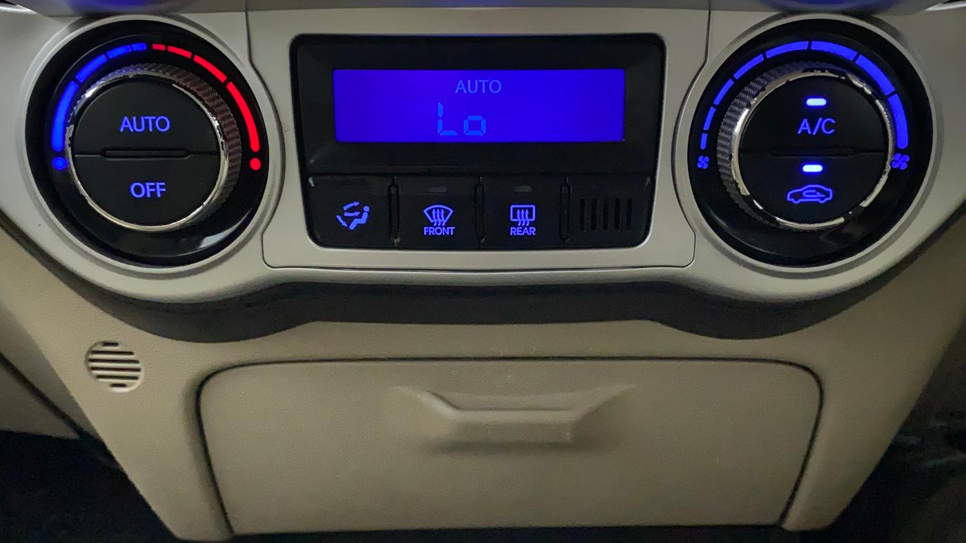 2013 Hyundai i20 MAGNA (O) 1.2, Petrol, Manual, 56,498 km, Automatic Climate Control
