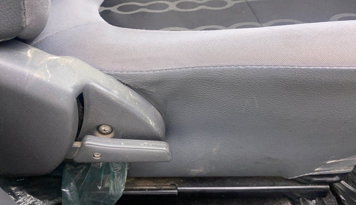 2016 Maruti Alto 800 LXI, Petrol, Manual, 26,466 km, Driver Side Adjustment Panel