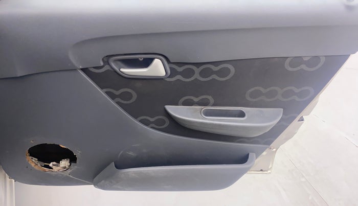 2016 Maruti Alto 800 LXI, Petrol, Manual, 26,466 km, Driver Side Door Panels Control