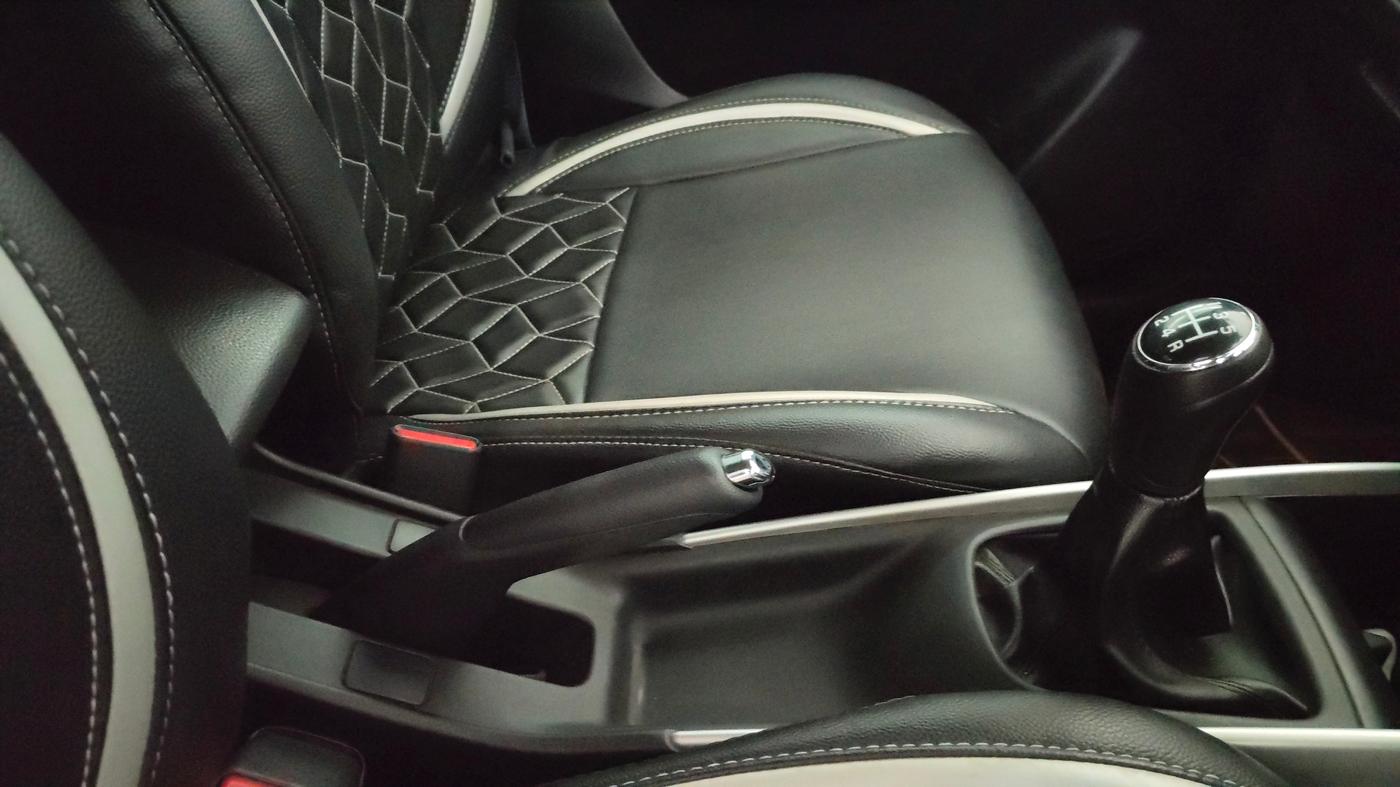 2016 Maruti Baleno ALPHA PETROL 1.2, Petrol, Manual, 67,246 km, Gear Lever