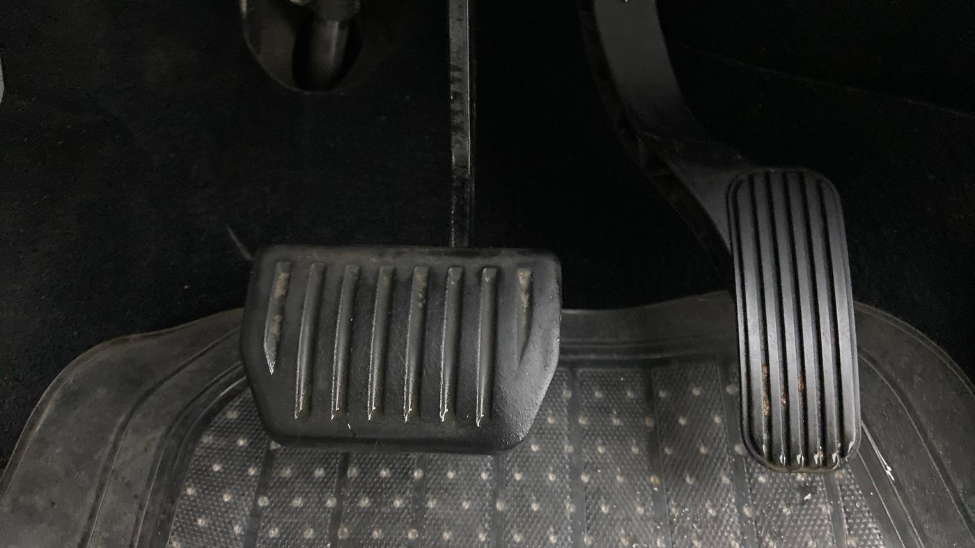 2021 Tata Safari XZA PLUS 6S, Diesel, Automatic, 96,529 km, Pedals