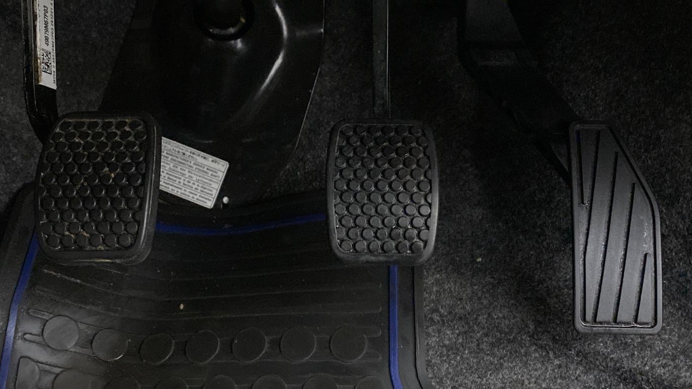 2022 Maruti Alto LXI OPT, Petrol, Manual, 4,288 km, Pedals